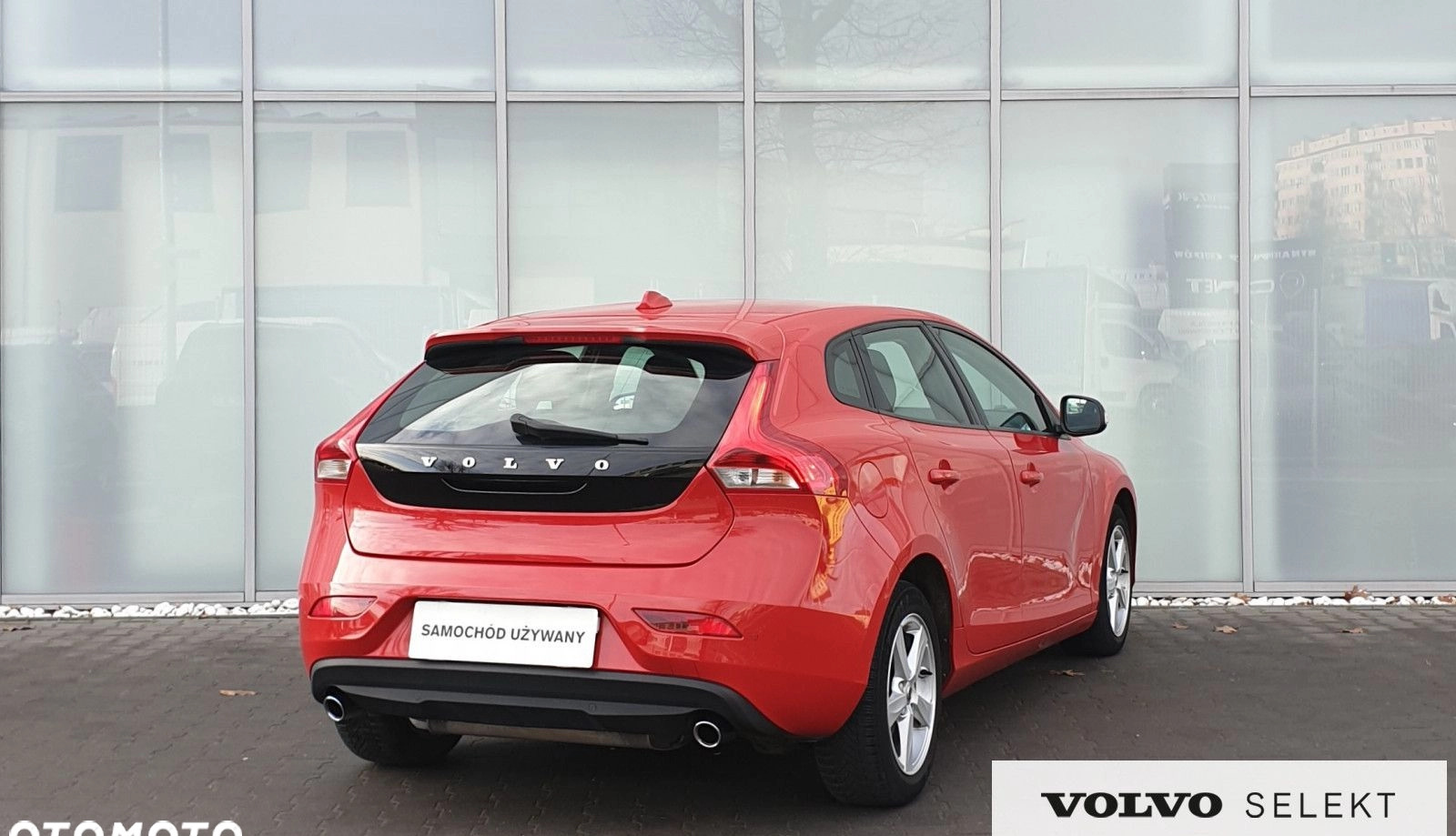 Volvo V40 cena 59900 przebieg: 190800, rok produkcji 2018 z Chojnice małe 172